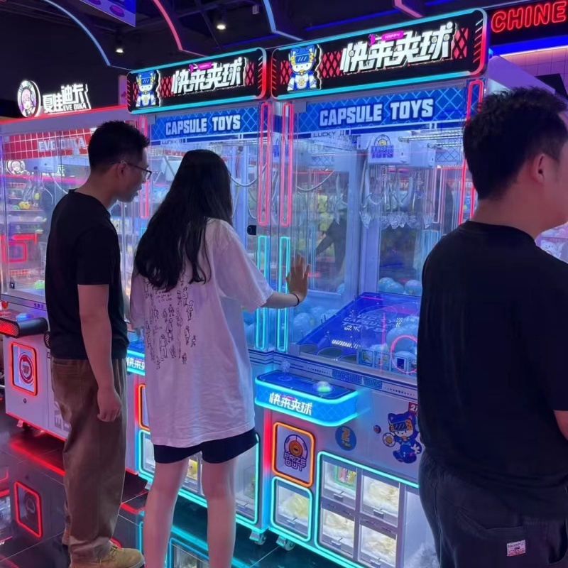 Máquina de Gashapon e Brinqued - Arcade Toy Claw Vending Machine avaliação e preço